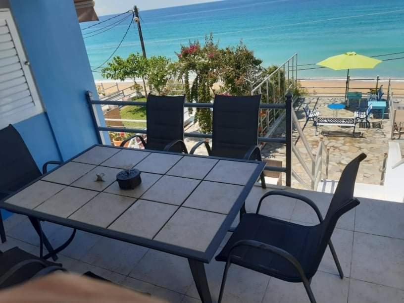 Whole Apartment In Loutsa With Amazing View Loútsa Exterior foto
